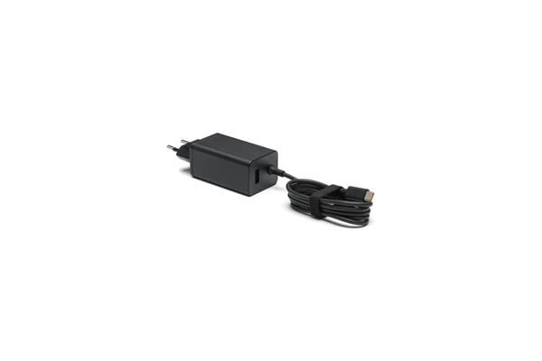 DJI 65W Taşınabilir Şarj Cihazı
