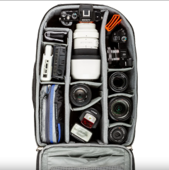 THINKTANK Airport Essentials™