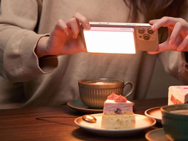 Godox MA5R RGB Magsafe Powerbank LED Işık (Beyaz)