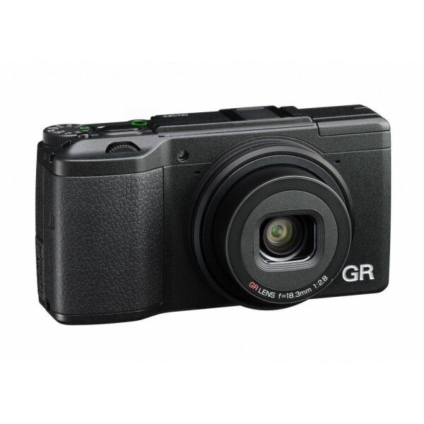 Ricoh GR II Kompakt Dijital Fotoğraf Makinesi