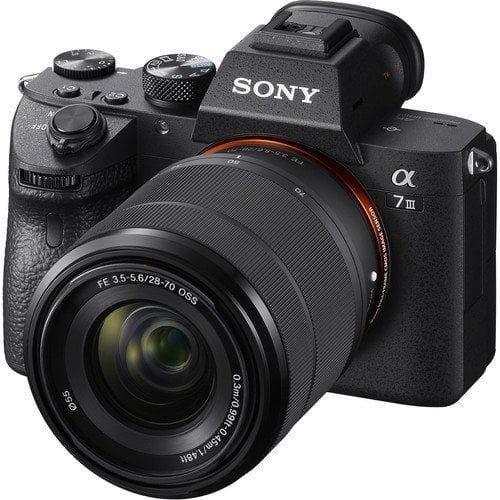 Sony A7 III Body + 28-70mm OSS Lensli Aynasız Fotoğraf Makinesi