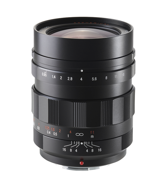 Voigtländer lens F0.95/17.5mm NOKTON