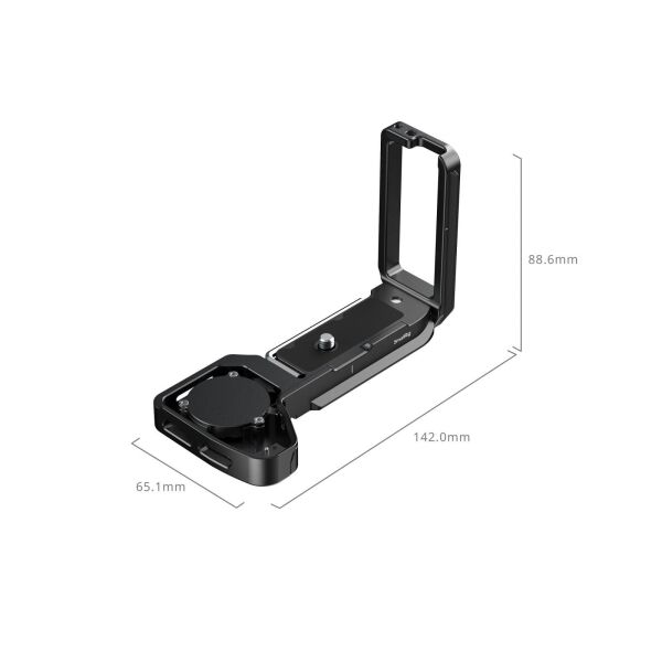SmallRig 6034 Sony Alpha 7 V / 7R V / 7 IV için AirTag Yuvalı L Şekilli Montaj Plakası