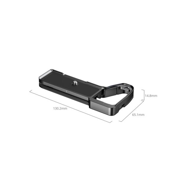 SmallRig 6033 Sony Alpha 7 V / 7R V / 7 IV için AirTag Yuvalı Taban Plakası